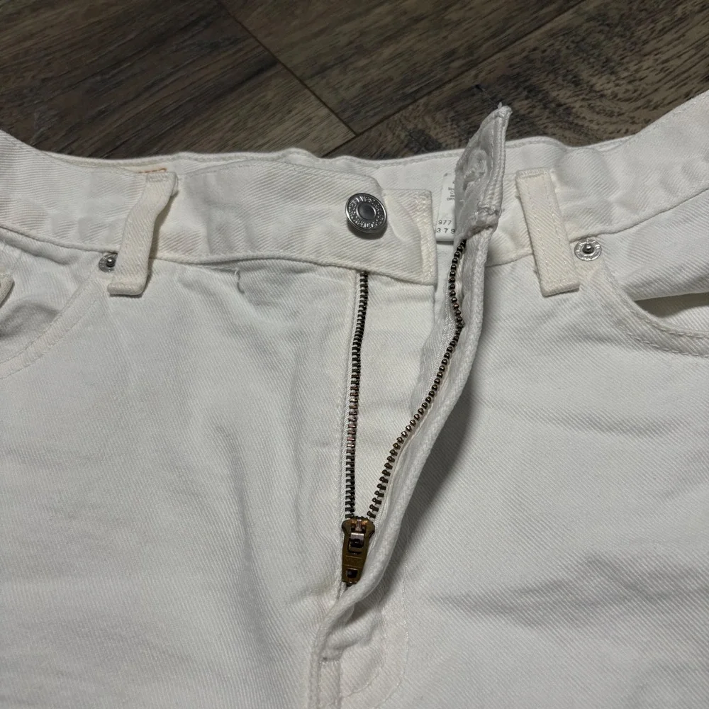 Levis Denim Shorts Women 11‎ White Good Vintage High Waisted 100% Cotton 4015